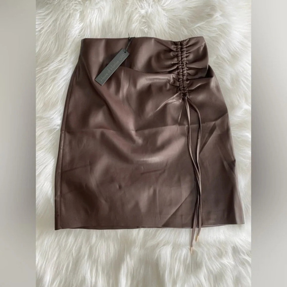 House of  Harlow 1960 Skirt - Picture 1 of 5